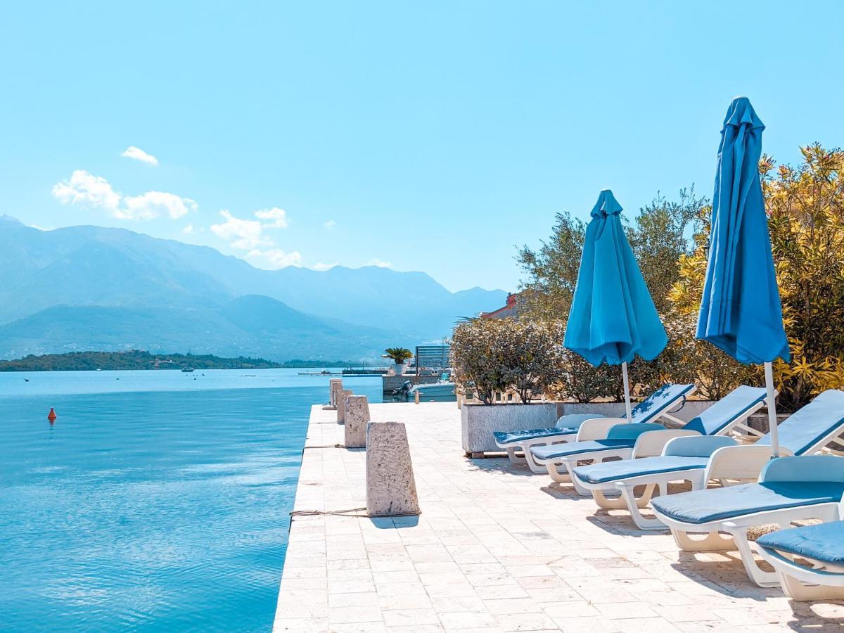Apartments Maestral Tivat Exterior foto