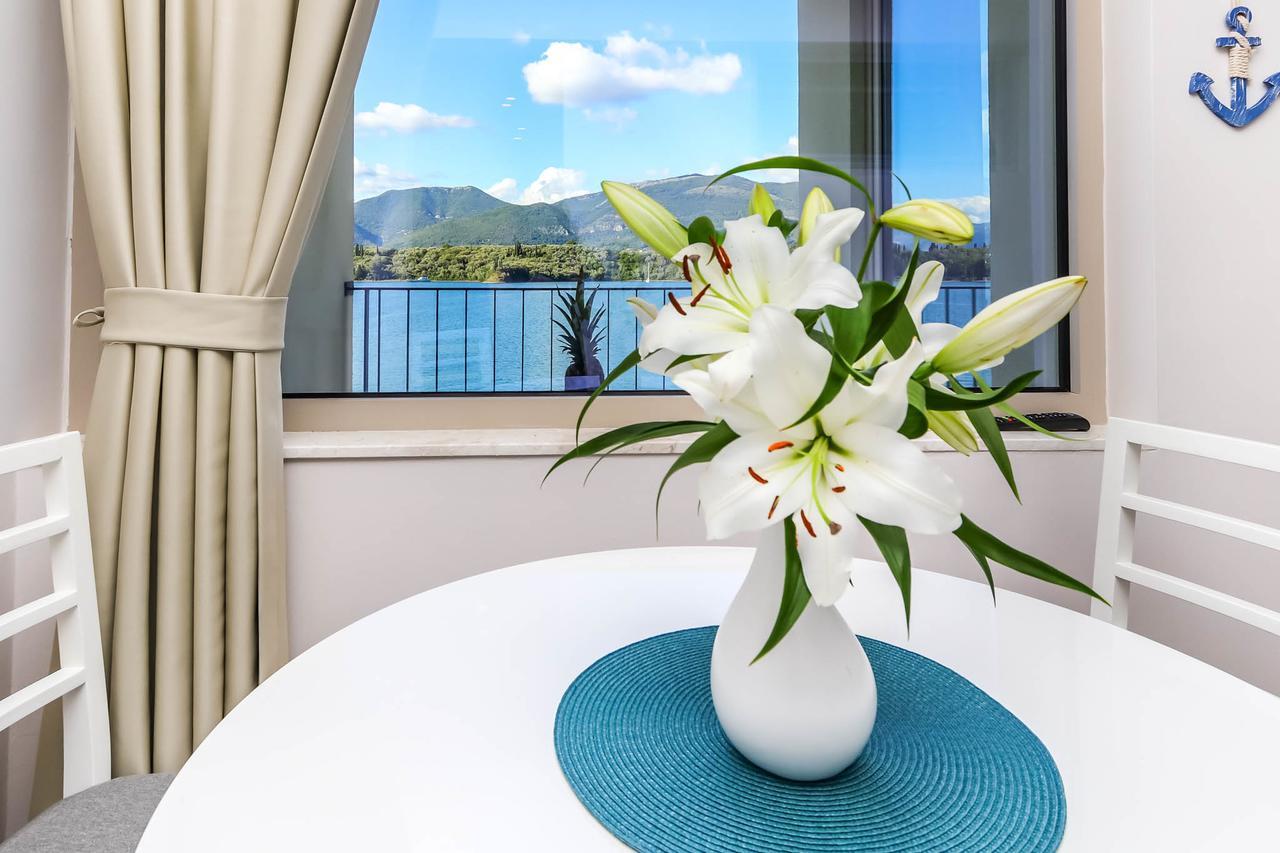 Apartments Maestral Tivat Exterior foto
